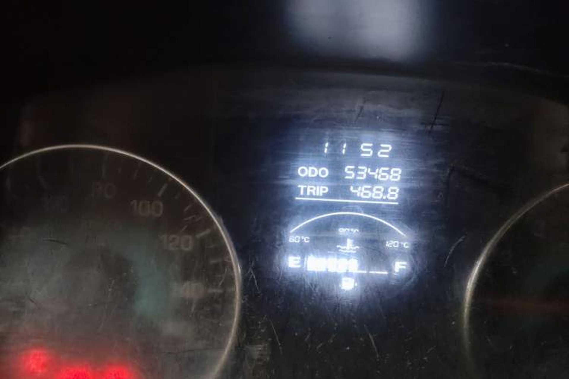 Used Jinbei New Hiace X30L  Odometer Close Up