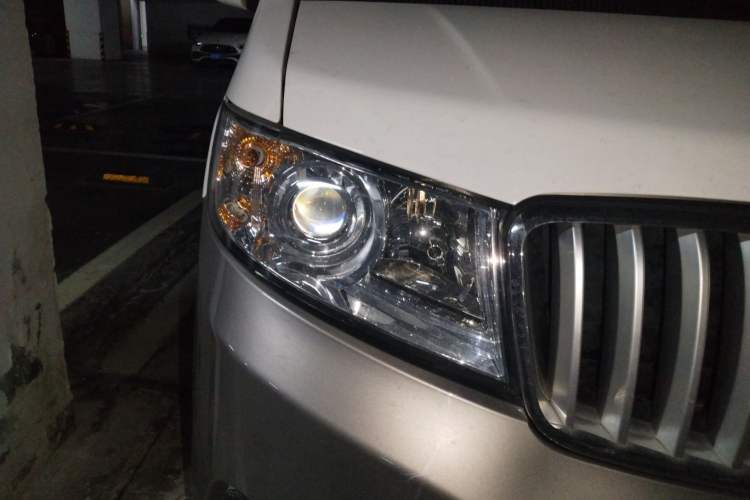 Used Jinbei New Hiace X30L 2018 1.5L Business Edition DLCG14 Right Front Headlight