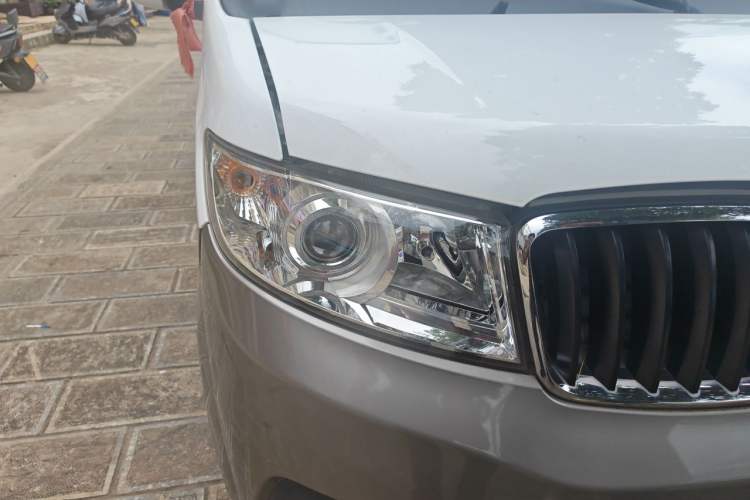 Used Jinbei New Hiace X30L 2018 1.5L Wealth Edition DLCG14 Right Front Headlight