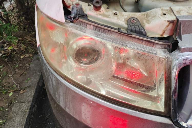 Used Jinbei New Hiace X30L 2018 1.5L Box Truck Wealth Edition DLCG14 Right Front Headlight