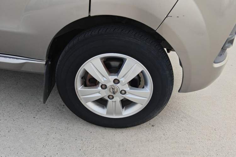Used Jinbei New Hiace X30L 2018 1.5L Business Edition DLCG14 Right Front Wheel Hub