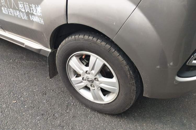 Used Jinbei New Hiace X30L 2018 1.5L Business Edition DLCG14 Right Front Wheel Hub