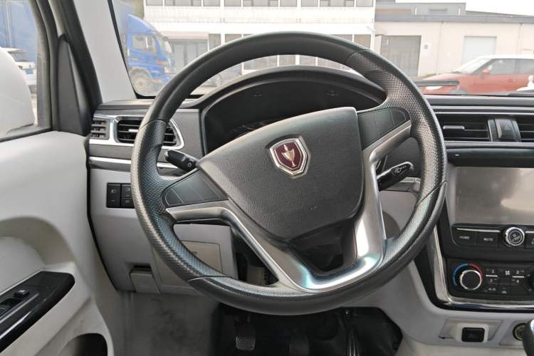 Used Jinbei New Hiace X30L 2018 1.5L Business Edition DLCG14 Steering Wheel