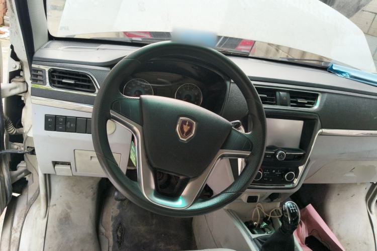 Used Jinbei New Hiace X30L 2018 1.5L Box Truck Wealth Edition DLCG14 Steering Wheel