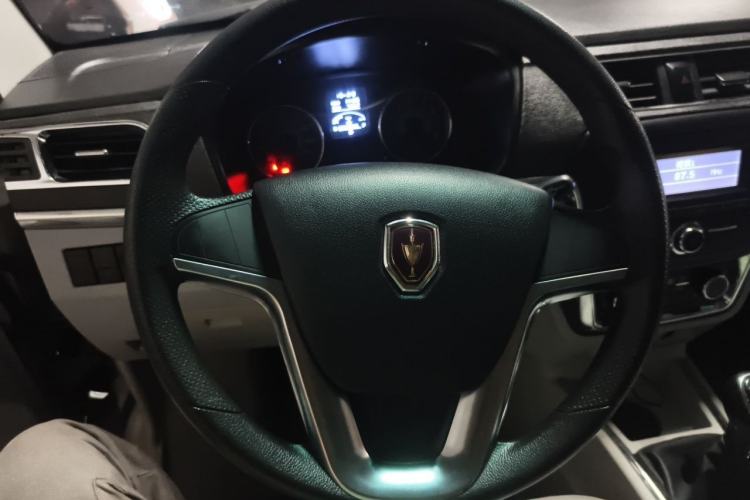 Used Jinbei New Hiace X30L 2018 1.5L Box Truck Wealth Edition Natural Gas DLCG14 Steering Wheel
