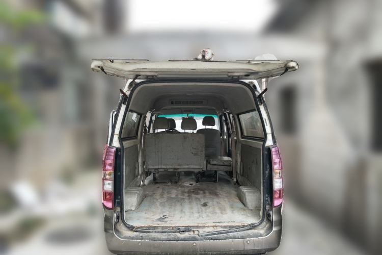 Used Jinbei New Hiace X30L 2018 1.5L Box Truck Wealth Edition DLCG14 Trunk