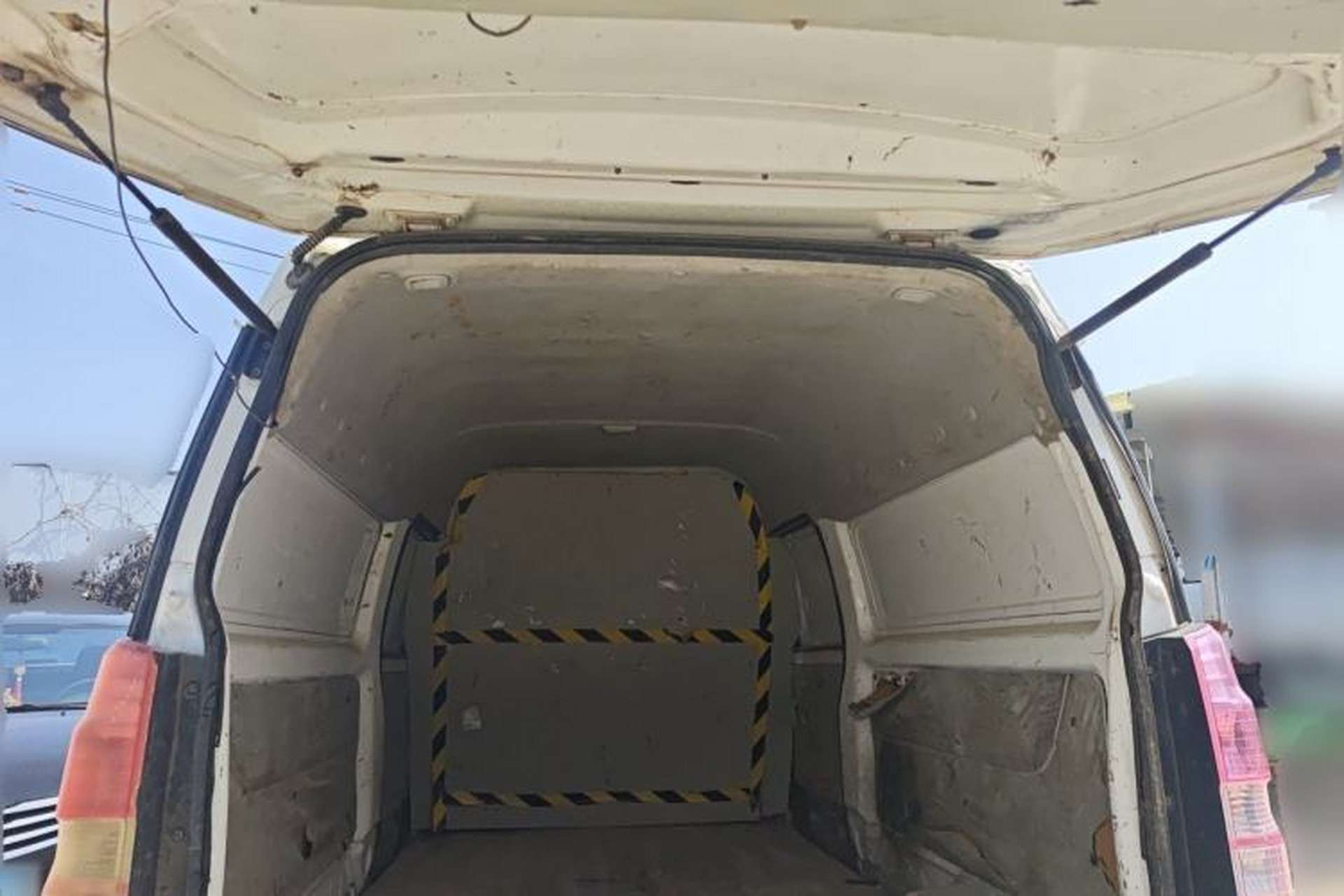 Used Jinbei New Hiace X30L  Trunk