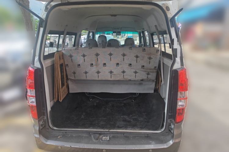 Used Jinbei New Hiace X30L 2018 1.5L Wealth Edition DLCG14 Trunk