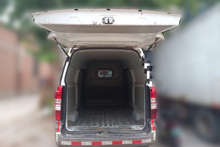 Used Jinbei New Hiace X30L  Trunk