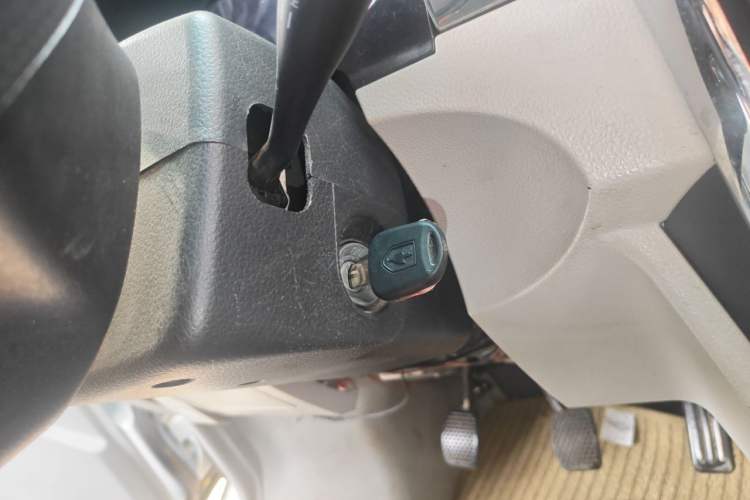 Used Jinbei New Hiace X30L 2018 1.5L Wealth Edition DLCG14 Vehicle Key