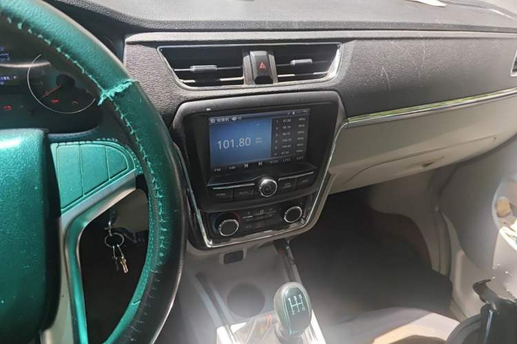Used Jinbei New Hiace X30L 2018 1.5L Wealth Edition DLCG14 Audio And AC Panel