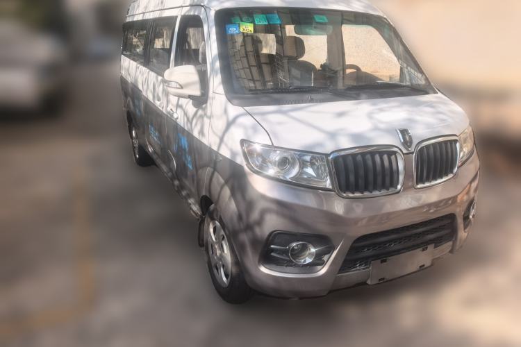 Used Jinbei New Hiace X30L 2018 1.5L Wealth Edition DLCG14 Front Right 45 Deg