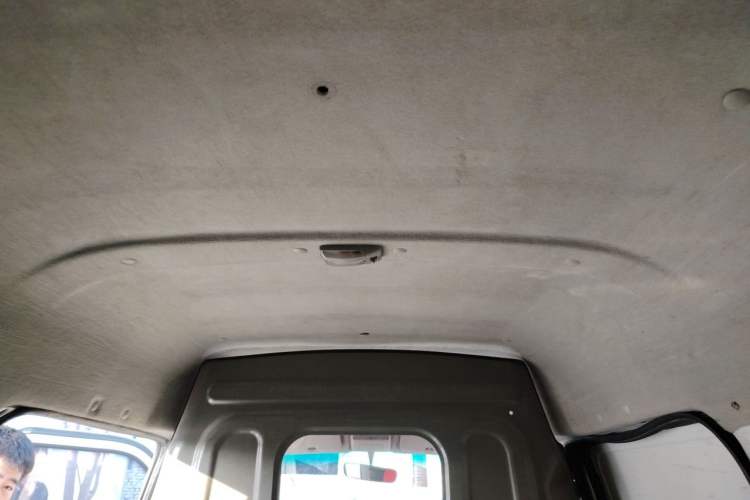 Used Jinbei New Hiace X30L 2018 1.5L Box Truck Wealth Edition DLCG14 Headliner