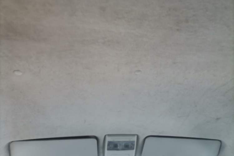 Used Jinbei New Hiace X30L 2018 1.5L Box Truck Business Edition DLCG14 Headliner