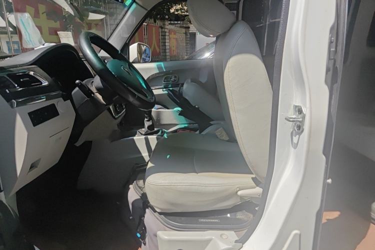 Used Jinbei New Hiace X30L 2018 1.5L Wealth Edition DLCG14 Left Front Seat