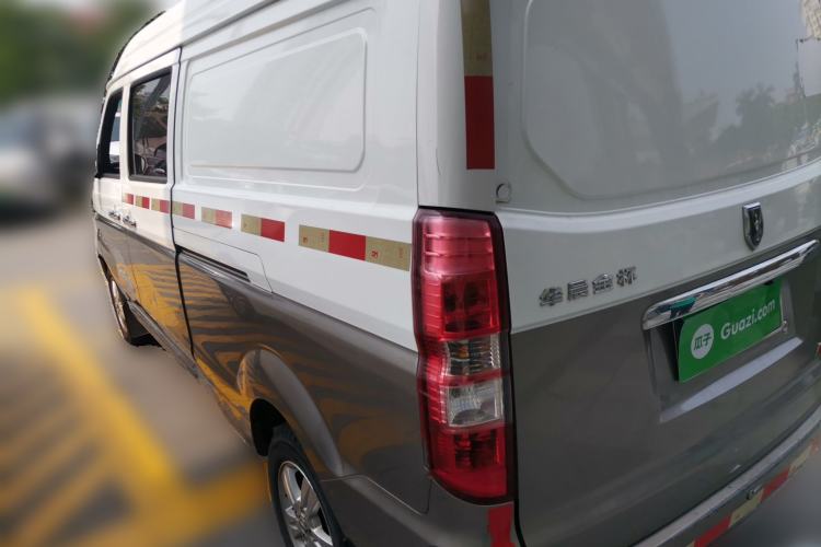 Used Jinbei New Hiace X30L 2018 1.5L Box Truck Business Edition DLCG14 Rear Left 45 Deg