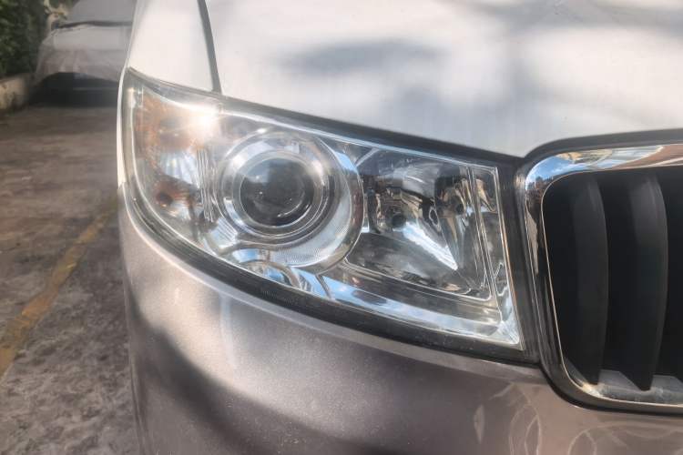 Used Jinbei New Hiace X30L 2018 1.5L Wealth Edition DLCG14 Right Front Headlight