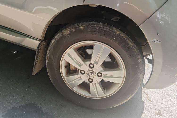 Used Jinbei New Hiace X30L 2018 1.5L Wealth Edition DLCG14 Right Front Wheel Hub