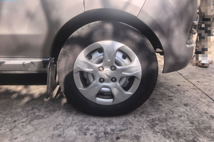 Used Jinbei New Hiace X30L 2018 1.5L Wealth Edition DLCG14 Right Front Wheel Hub