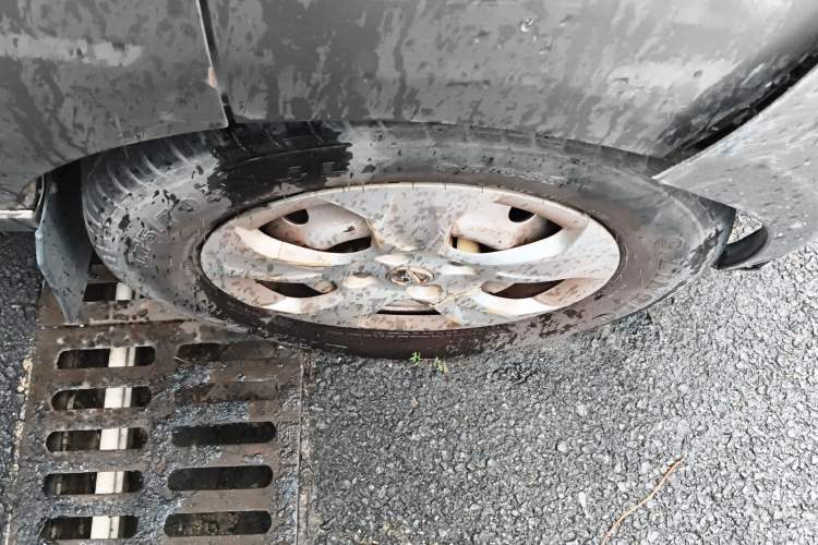 Used Jinbei New Hiace X30L 2018 1.5L Box Truck Wealth Edition DLCG14 Right Front Wheel Hub