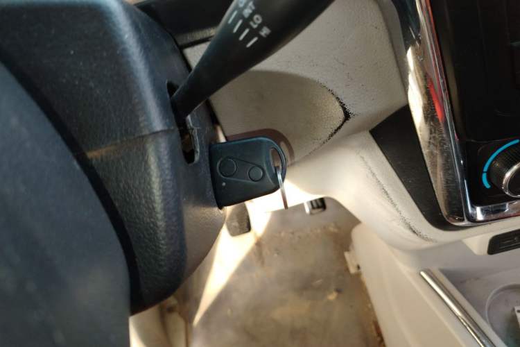 Used Jinbei New Hiace X30L 2018 1.5L Box Truck Wealth Edition DLCG14 Vehicle Key