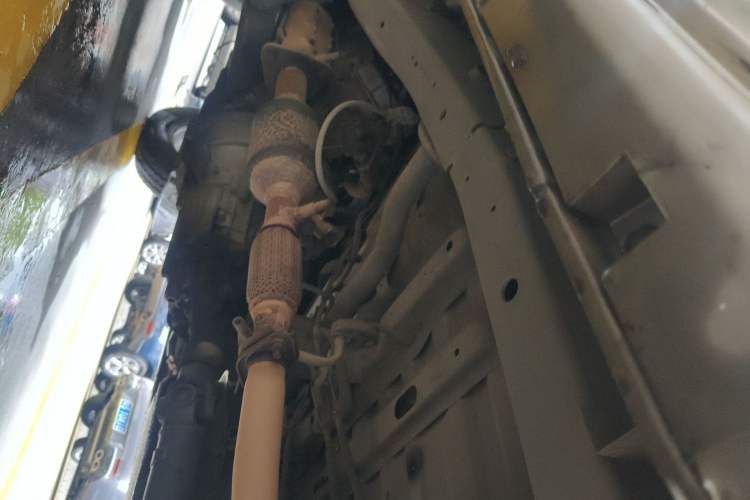 Used Jinbei New Hiace X30L 2018 1.5L Box Truck Business Edition DLCG14 Chassis Front Left