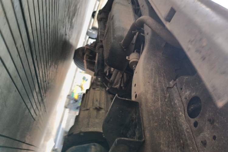 Used Jinbei New Hiace X30L 2018 1.5L Wealth Edition DLCG14 Chassis Front Right