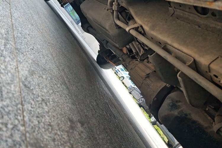Used Jinbei New Hiace X30L 2018 1.5L Wealth Edition DLCG14 Chassis Front Right