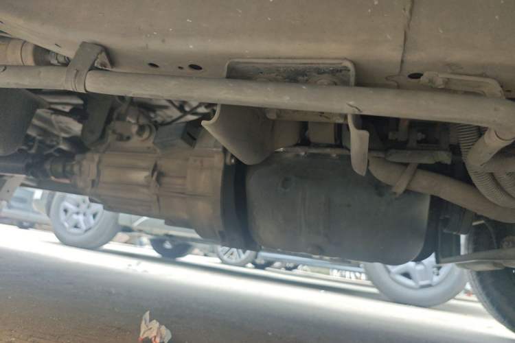 Used Jinbei New Hiace X30L 2018 1.5L Wealth Edition DLCG14 Chassis Front Right