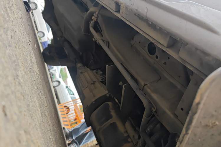 Used Jinbei New Hiace X30L 2018 1.5L Wealth Edition DLCG14 Chassis Front Right