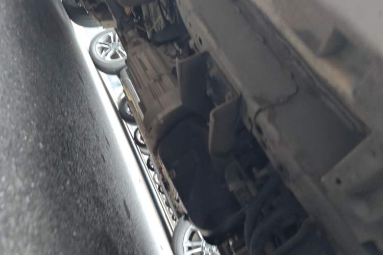 Used Jinbei New Hiace X30L 2018 1.5L Wealth Edition DLCG14 Chassis Front Right