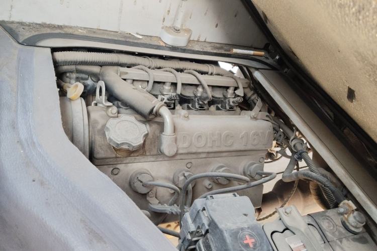Used Jinbei New Hiace X30L 2018 1.5L Wealth Edition DLCG14 Engine Bay