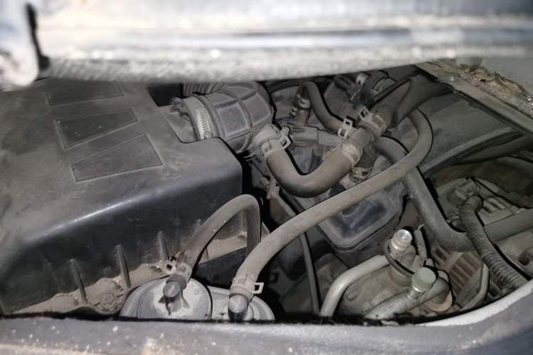Used Jinbei New Hiace X30L 2018 1.5L Wealth Edition DLCG14 Engine Bay Right