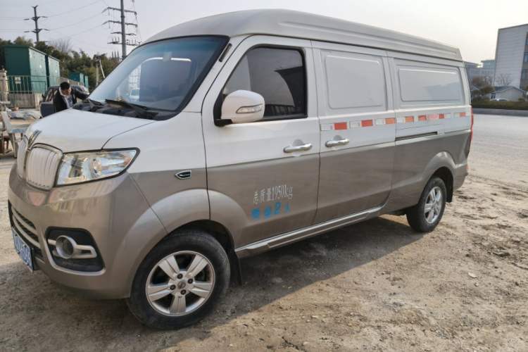 Used Jinbei New Hiace X30L 2018 1.5L Box Truck Business Edition DLCG14 Exterior 2