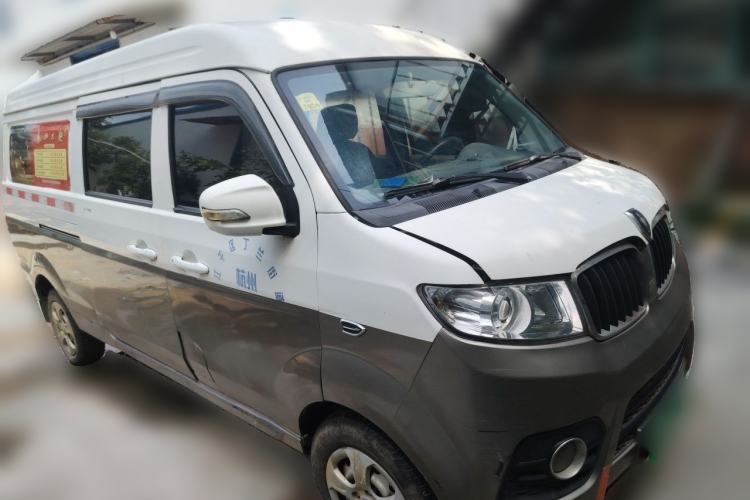Used Jinbei New Hiace X30L 2018 1.5L Wealth Edition DLCG14 Front Right 45 Deg