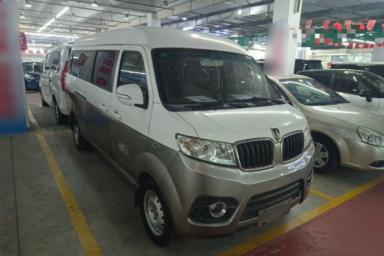 Used Jinbei New Hiace X30L 2018 1.5L Wealth Edition DLCG14 Front Right 45 Deg