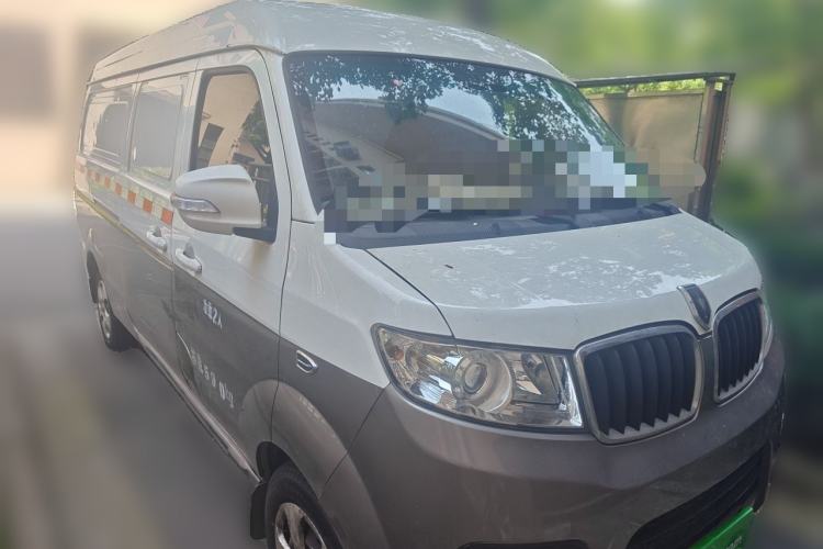 Used Jinbei New Hiace X30L 2018 1.5L Box Truck Wealth Edition DLCG14 Front Right 45 Deg