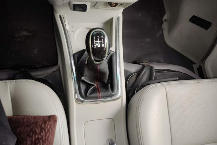 Used Jinbei New Hiace X30L 2018 1.5L Wealth Edition DLCG14 Gear Lever