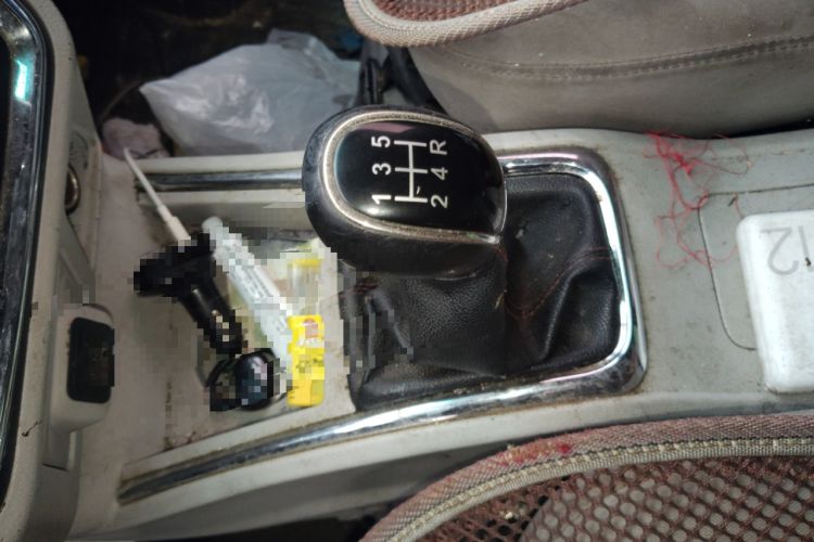 Used Jinbei New Hiace X30L 2018 1.5L Box Truck Wealth Edition DLCG14 Gear Lever