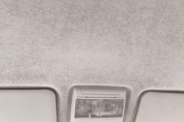 Used Jinbei New Hiace X30L 2018 1.3L Box Truck Wealth Edition DLCG12 Headliner
