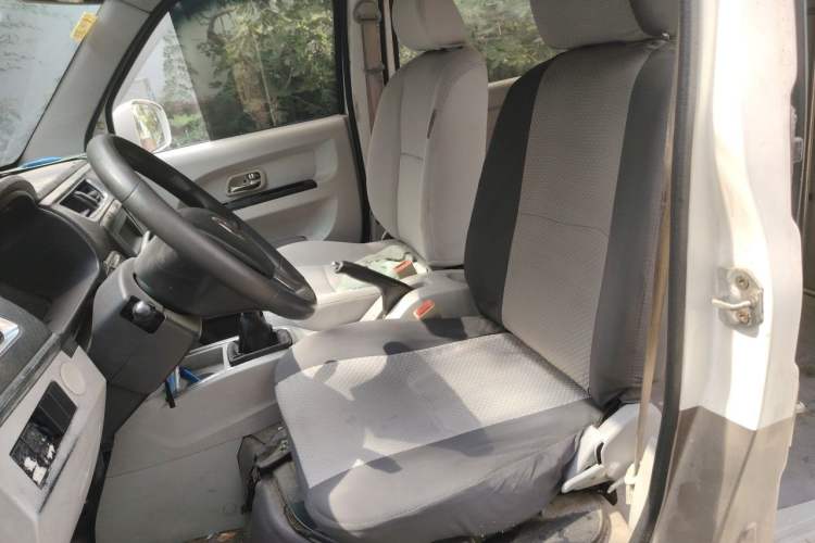 Used Jinbei New Hiace X30L 2018 1.5L Wealth Edition DLCG14 Left Front Seat