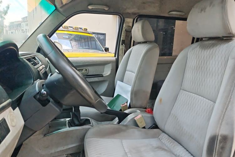 Used Jinbei New Hiace X30L 2018 1.5L Wealth Edition DLCG14 Left Front Seat