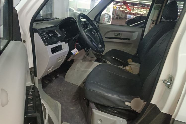 Used Jinbei New Hiace X30L 2018 1.5L Wealth Edition DLCG14 Left Front Seat