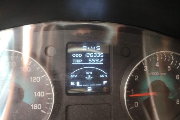 Used Jinbei New Hiace X30L 2018 1.5L Wealth Edition DLCG14 Odometer Close Up