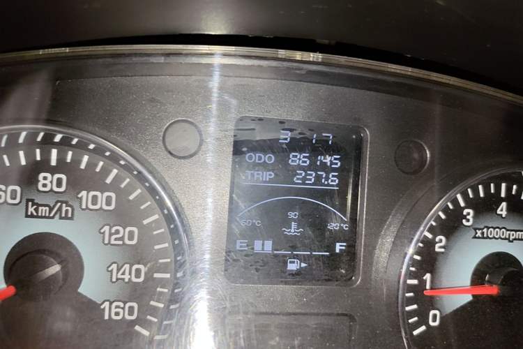 Used Jinbei New Hiace X30L 2018 1.5L Wealth Edition DLCG14 Odometer Close Up