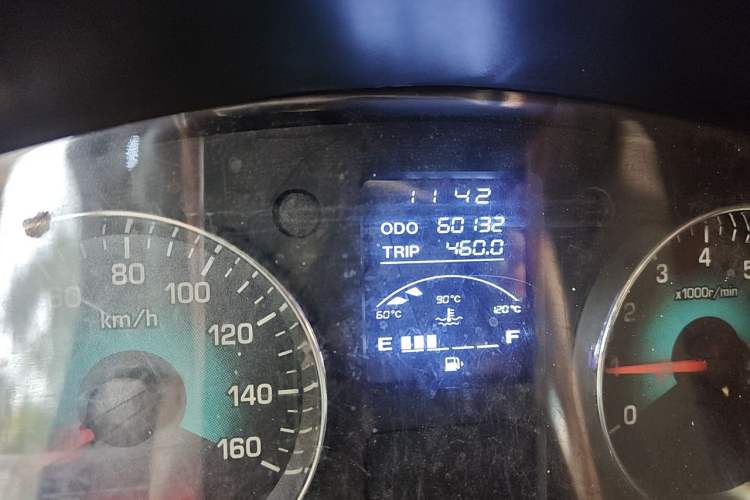Used Jinbei New Hiace X30L 2018 1.5L Box Truck Wealth Edition DLCG14 Odometer Close Up