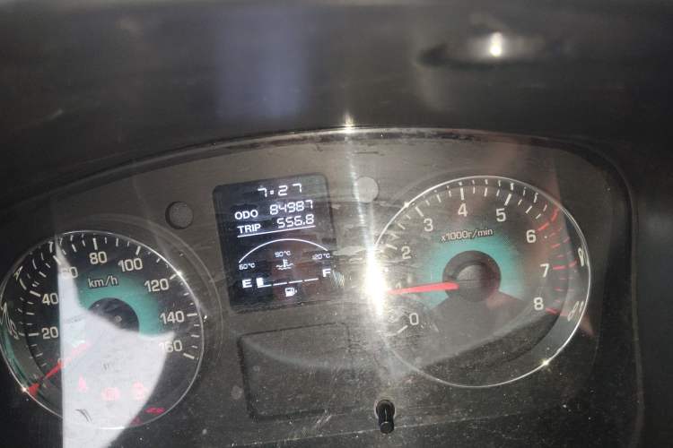 Used Jinbei New Hiace X30L 2018 1.5L Box Truck Wealth Edition DLCG14 Odometer Close Up