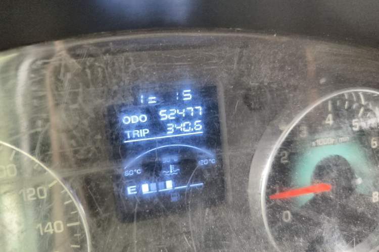 Used Jinbei New Hiace X30L 2018 1.5L Box Truck Wealth Edition DLCG14 Odometer Close Up