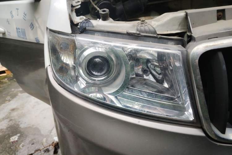 Used Jinbei New Hiace X30L 2018 1.5L Wealth Edition DLCG14 Right Front Headlight