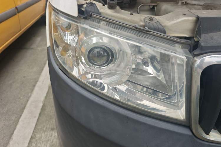 Used Jinbei New Hiace X30L 2018 1.5L Wealth Edition DLCG14 Right Front Headlight